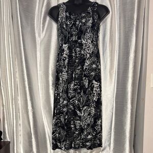 Notations Women’s Petite Medium Smocked Sleeveless Black White Maxi Dress